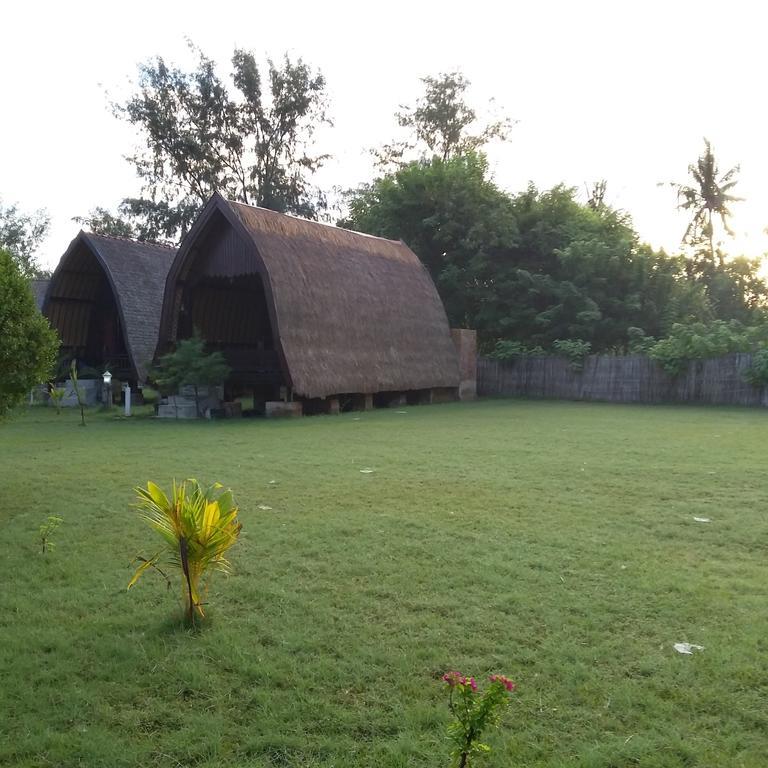 Sasak Island Bungalows Гили Мено Стая снимка